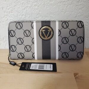 Vera Signature Zip Around Wallet Black And Gray Style VNWS22952 Gold Zipper NEW